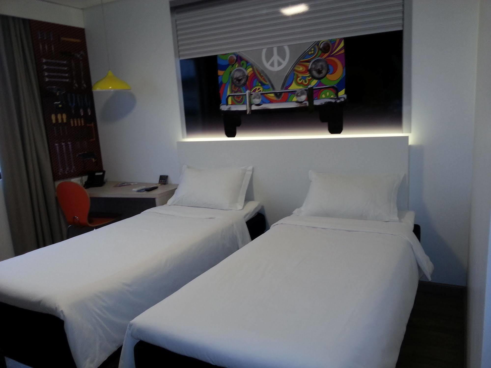 Hotel Caiuá Lago Umuarama Esterno foto